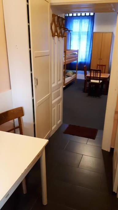 Simple Apartment 10 Minutes To Downtown เวียนนา ภายนอก รูปภาพ